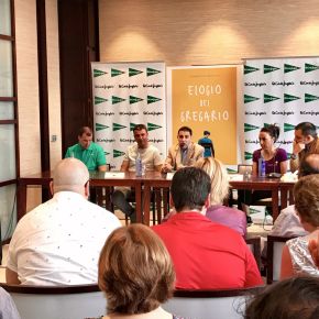 Gran acogida para ‘Elogio del gregario’, el último libro del periodista salmantino, Roberto&nbsp;Benito